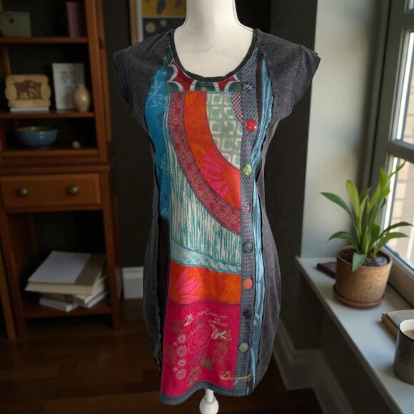 DESIGUAL Multicolor Gray Logo Script Mini Dress Size Medium - Picture 1 of 11